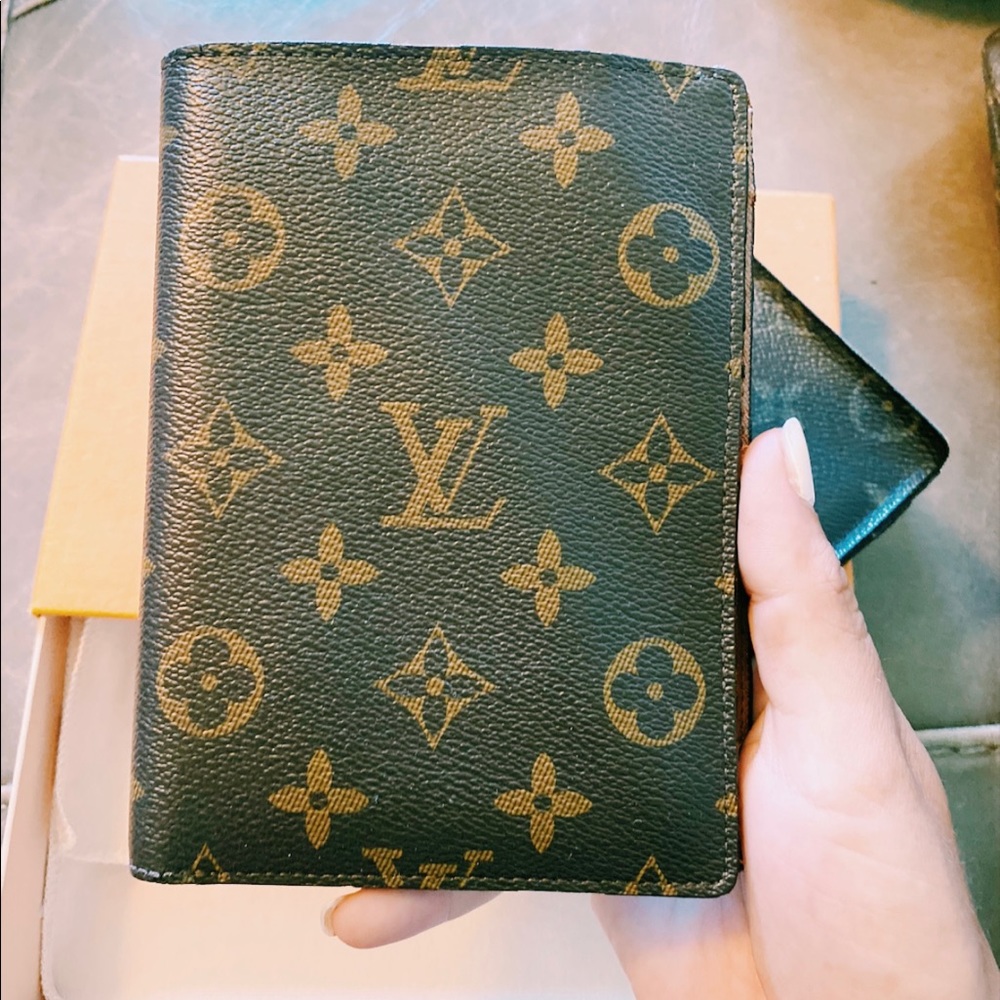 Louis vuitton wallets
